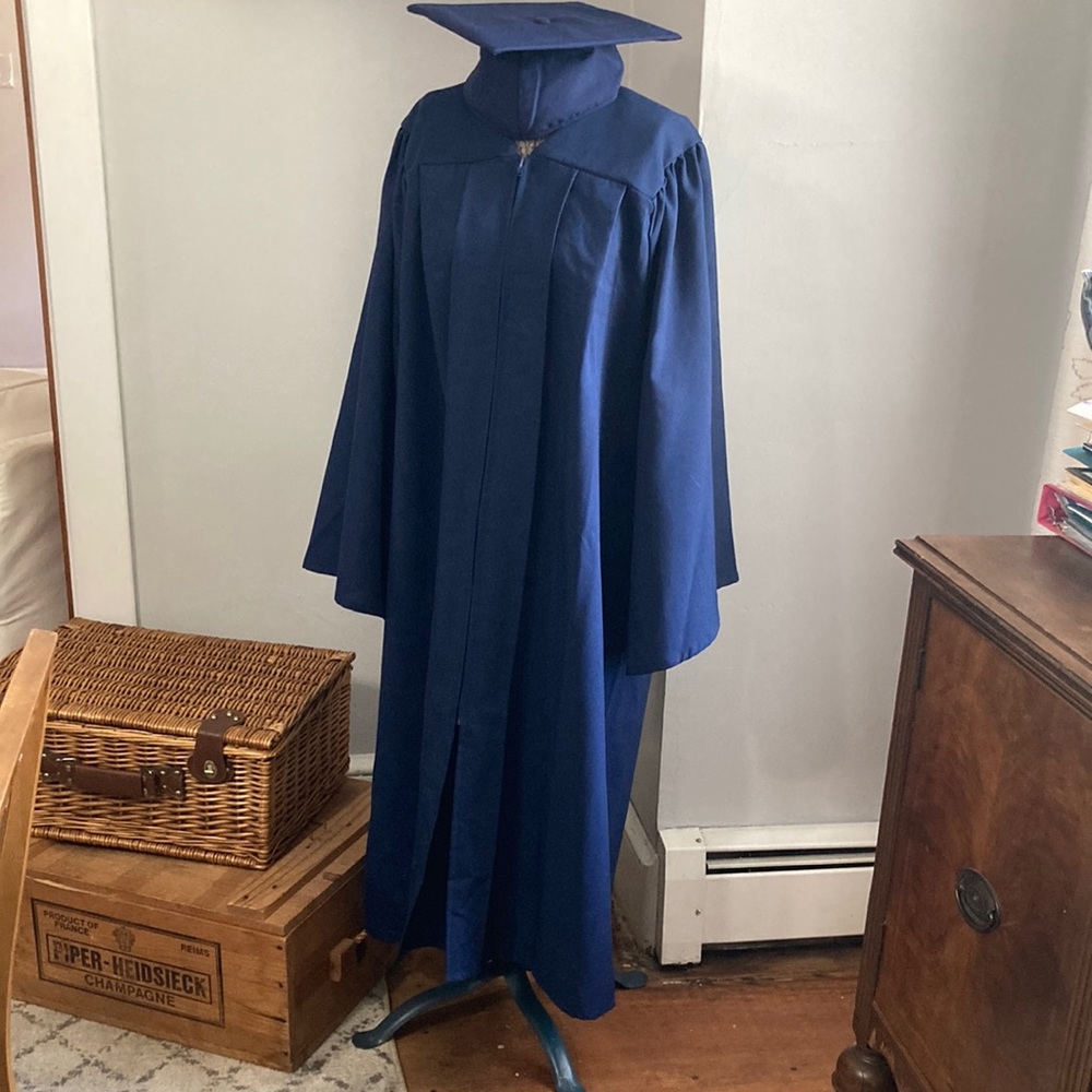 Cap & Gown - student